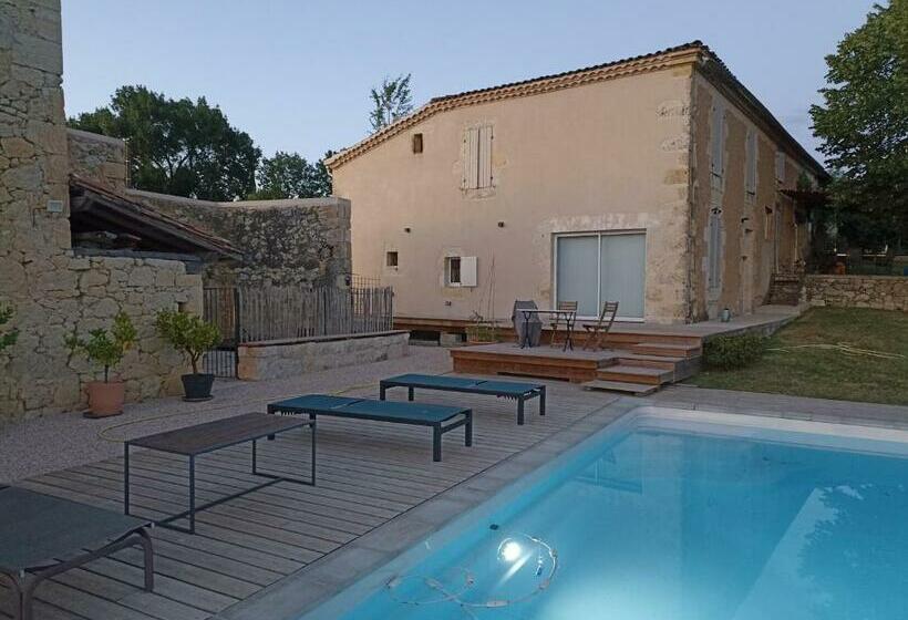 Bed and Breakfast Pigeonnier De Sabaillan