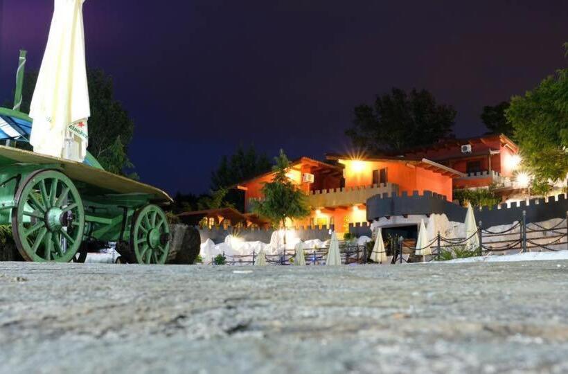 مبيت وإفطار Relais Il Feudo