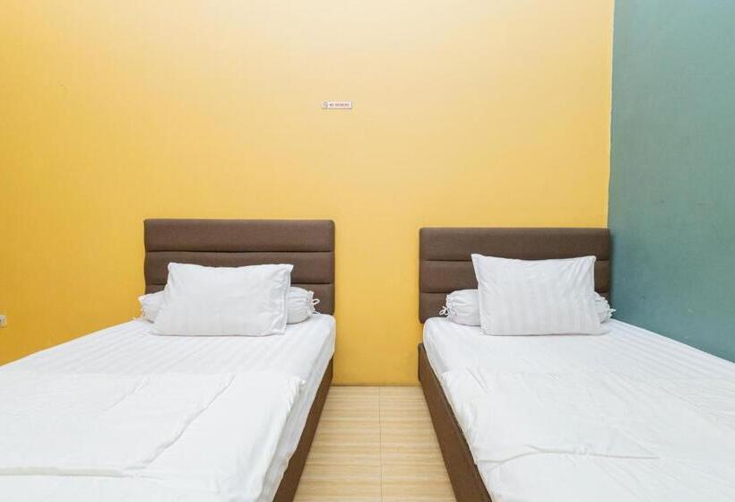 호텔 Boss Residence Serang Mitra Reddoorz