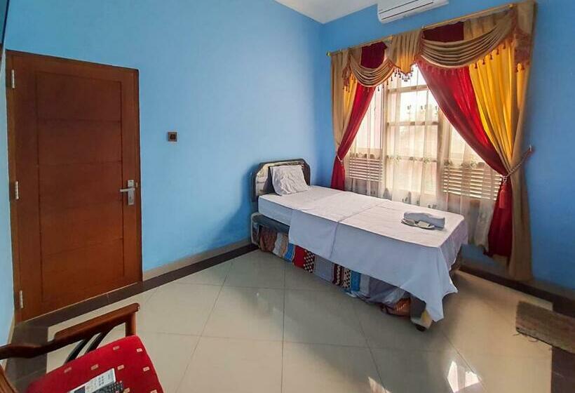 فندق Pakde Air Cafe And Homestay Grabag Magelang Mitra Reddoorz