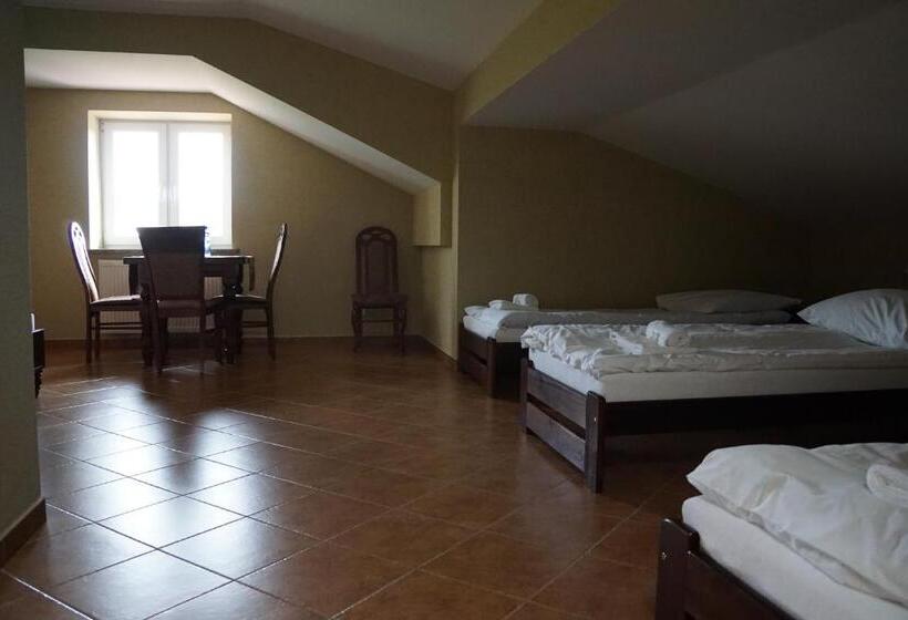 בית מלון כפרי Dwór Bartnika