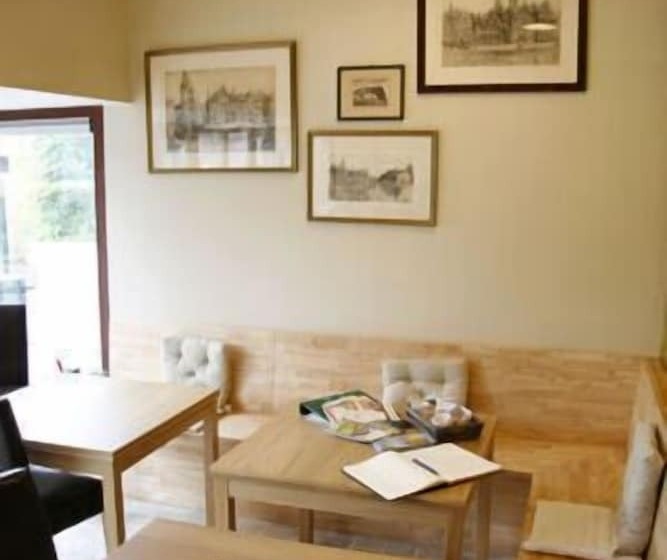هتل Huis Bij De Lieve Bed & Breakfast