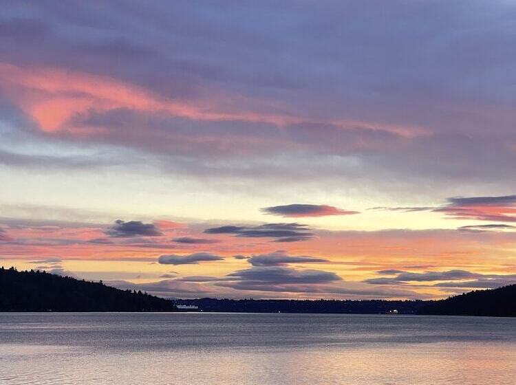 فندق Lodges On Vashon