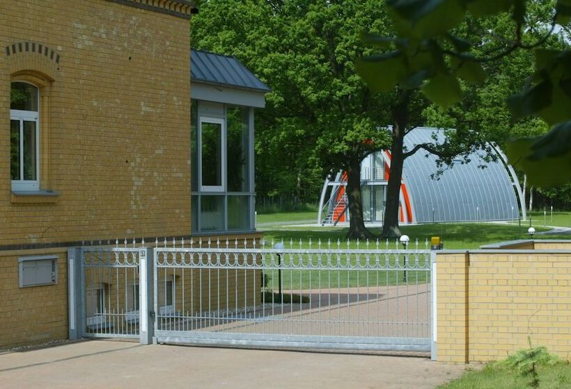 בית מלון כפרי Gästehaus Am Lausitzring