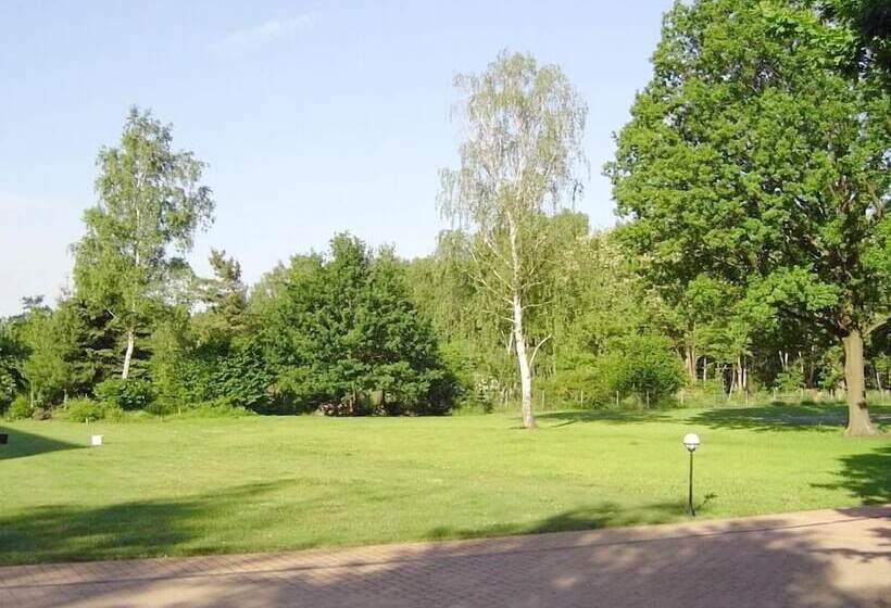 בית מלון כפרי Gästehaus Am Lausitzring