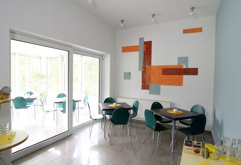 בית מלון כפרי Gästehaus Am Lausitzring