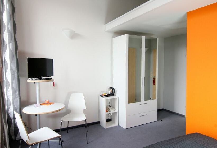 בית מלון כפרי Gästehaus Am Lausitzring