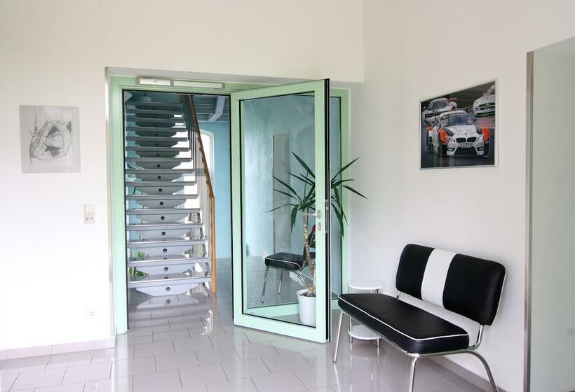 בית מלון כפרי Gästehaus Am Lausitzring