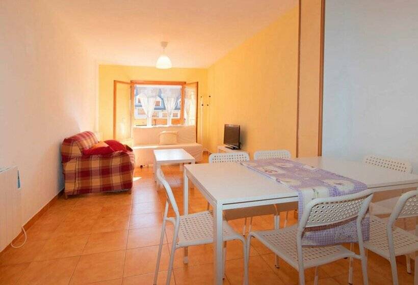 Apartamentos Villanua 3000