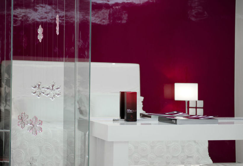 בית מלון כפרי Athens Status Suites