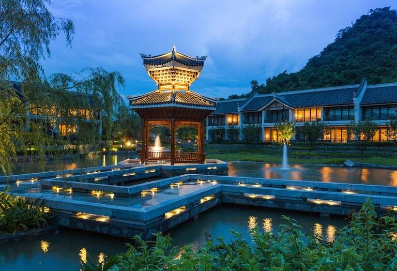 هتل Banyan Tree Yangshuo