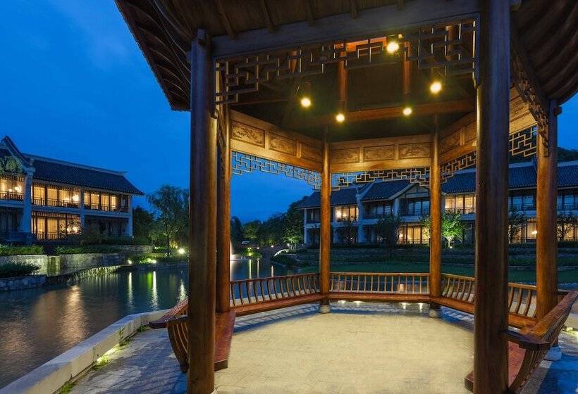 هتل Banyan Tree Yangshuo