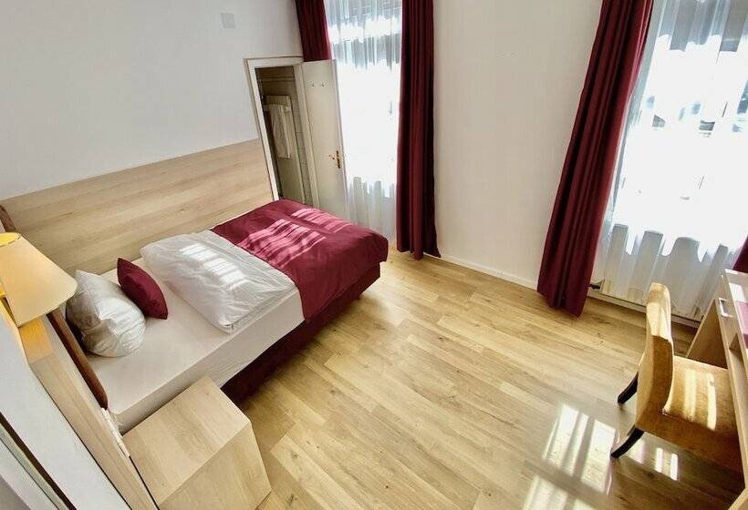 Das Hotel Krone
