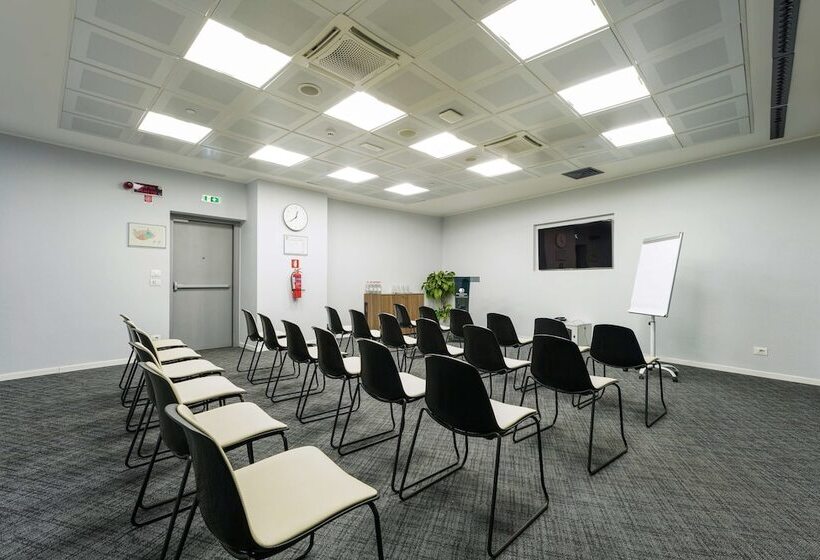 Doubletree By Hilton Hotel Yerevan City Centre