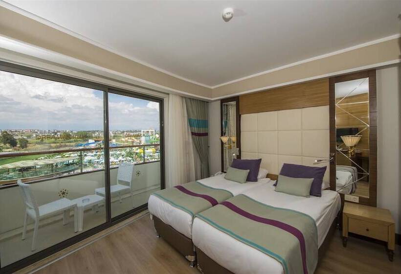 Dream World Aqua Hotel All Inclusive