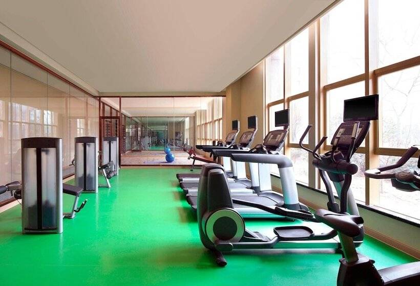 Отель Four Points By Sheraton Luohe