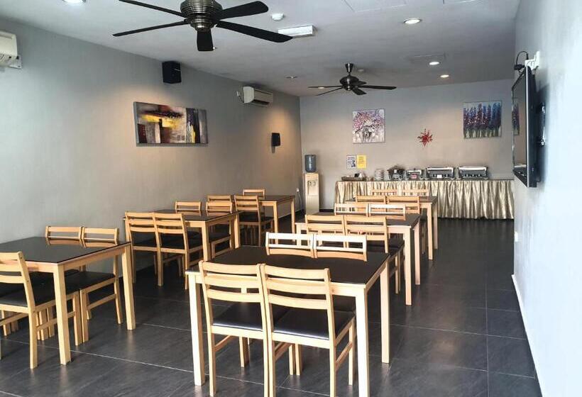 Fotos del hotel Golden Court   Tun Abdul Razak:  30