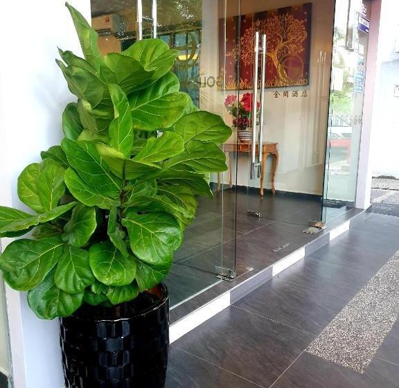 Fotos del hotel Golden Court   Tun Abdul Razak:  8