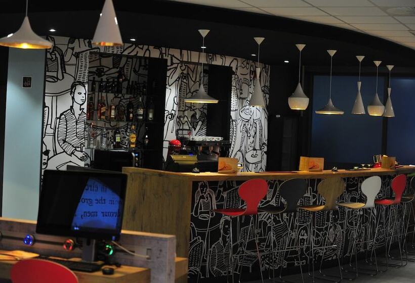 Fotos del hotel Ibis Skopje City Center:  5