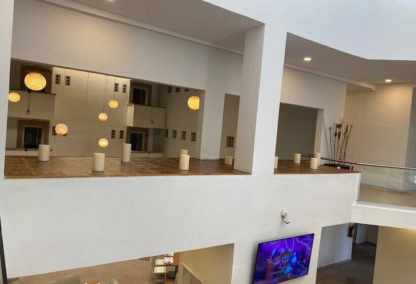 هتل Inhouse León