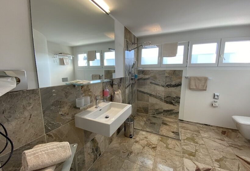 Businesshotel Lux