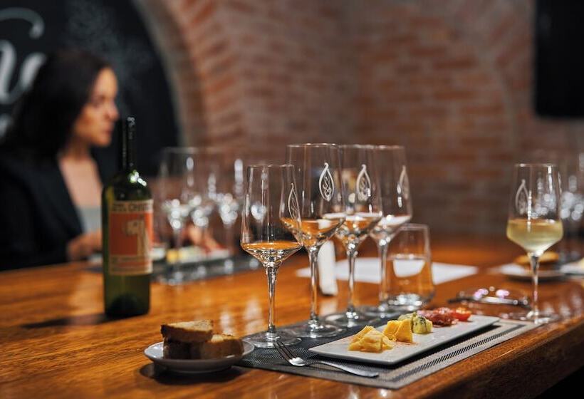 Fotos del hotel Miravida Soho Hotel & Wine Bar:  2