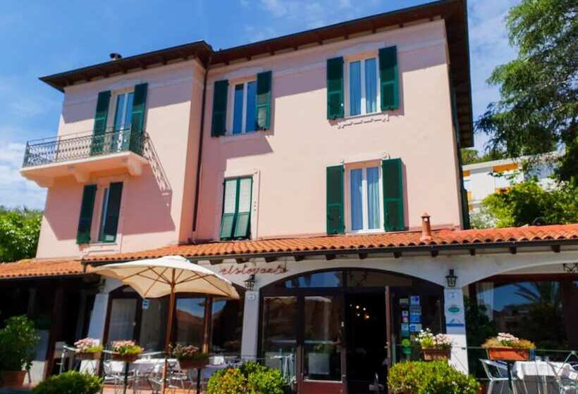 هتل Ristorante Il Caminetto