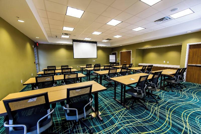 هتل Springhill Suites Lumberton