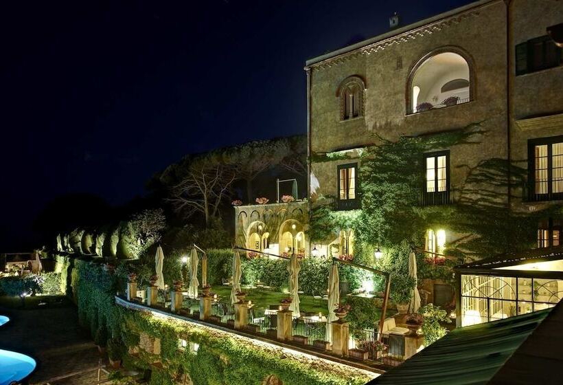 هتل Villa Cimbrone