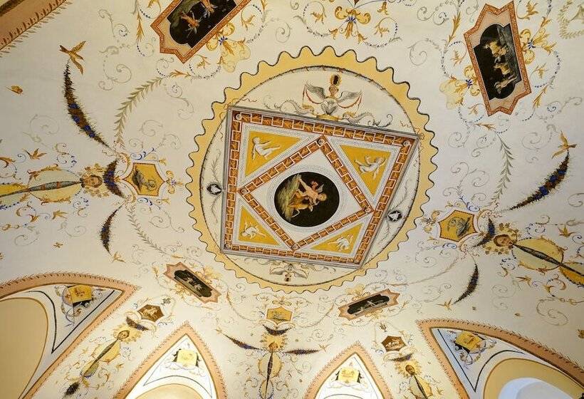 هتل Villa Cimbrone
