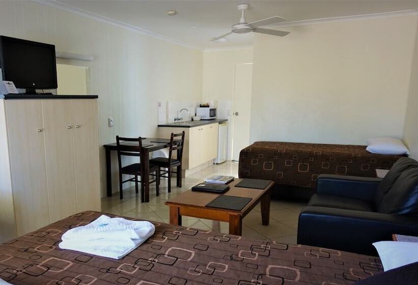 מוטל Pacific Palms Motor Inn