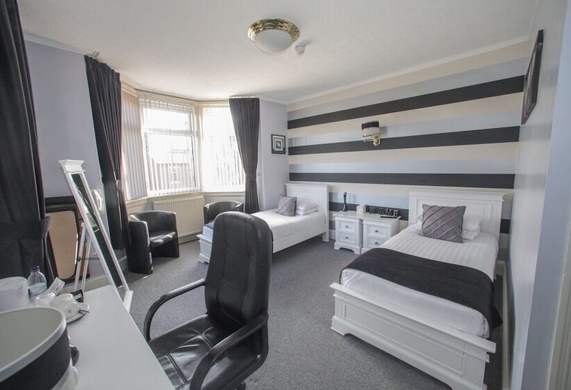 펜션 Tower House Executive Guest House
