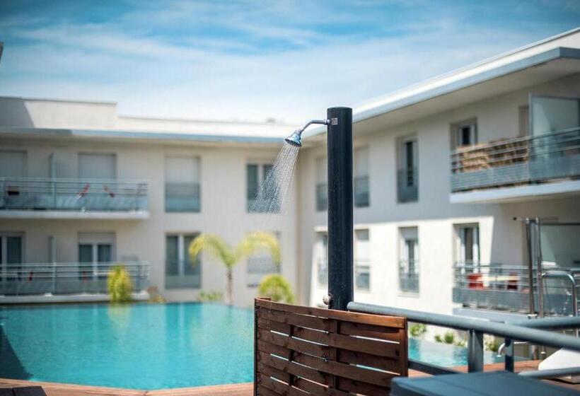 اقامتگاه Comfort Aparthotel Antibes Le Maestria