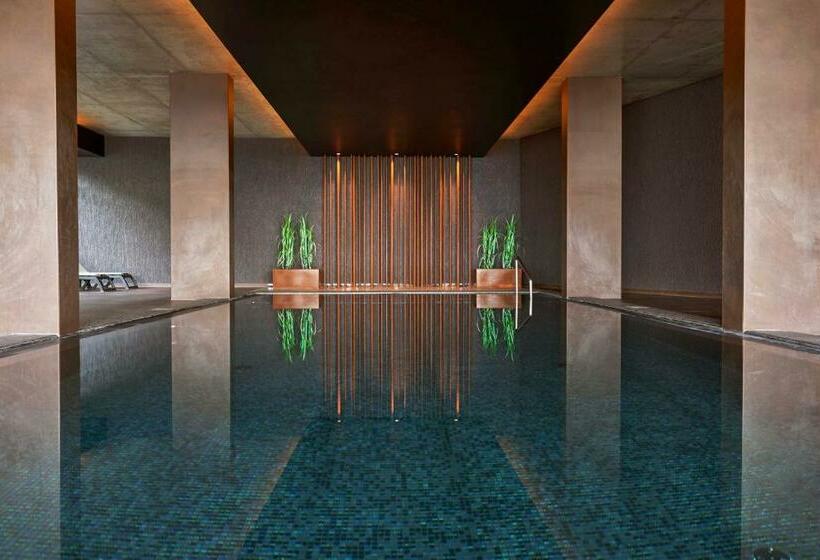 Saccharum Resort