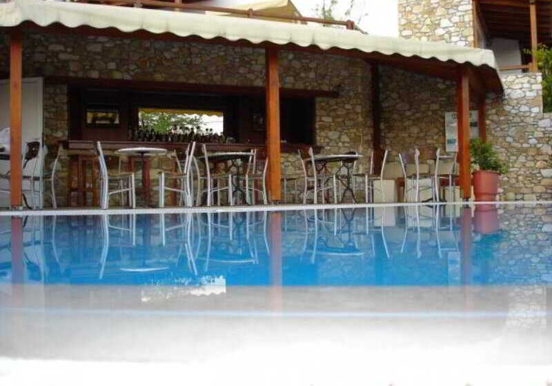 Villa Maraki