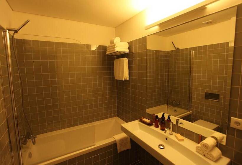 هتل New Oporto Apartments   Cardosas