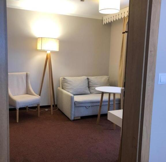 هتل Nat Bukowina Tatrzańska