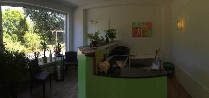 فندق Eifel Gasthof Kleefuß