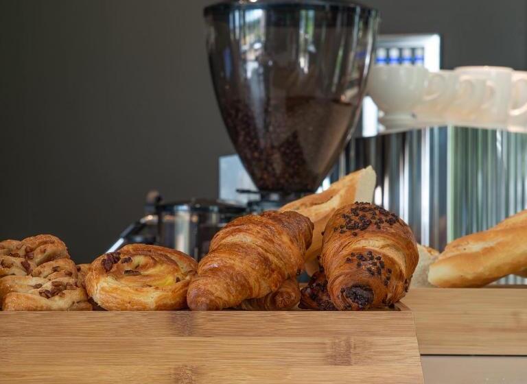 민박 Rockmount Rooms & Apartment