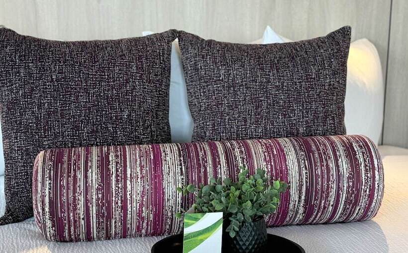 فندق Coast Weyburn