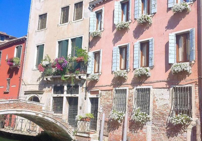 Fotos del hotel 3749 Pontechiodo:  7