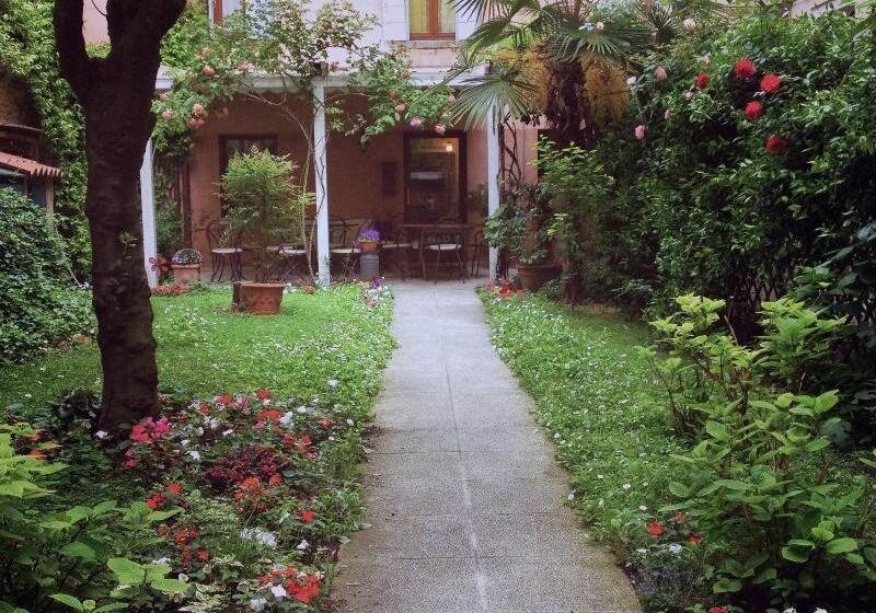 Fotos del hotel 3749 Pontechiodo:  9