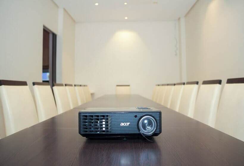 هتل Casablanca Suites Near Airport