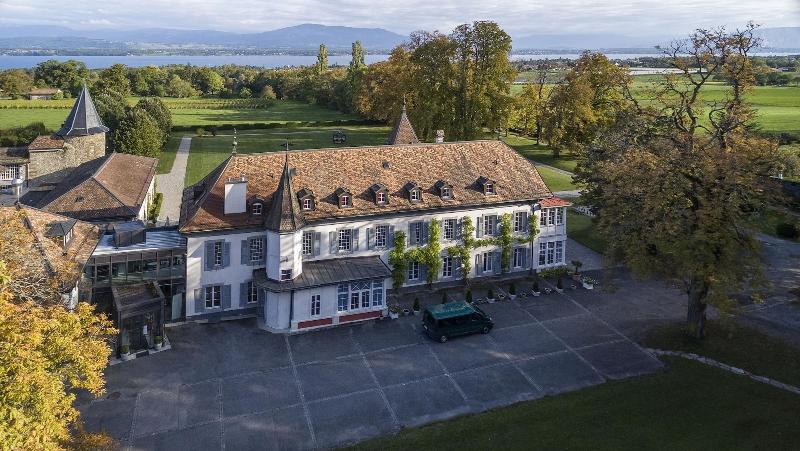 هتل Chateau De Bossey