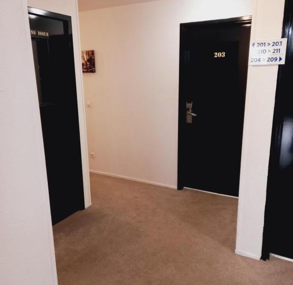 ホテル Hôtel M&r