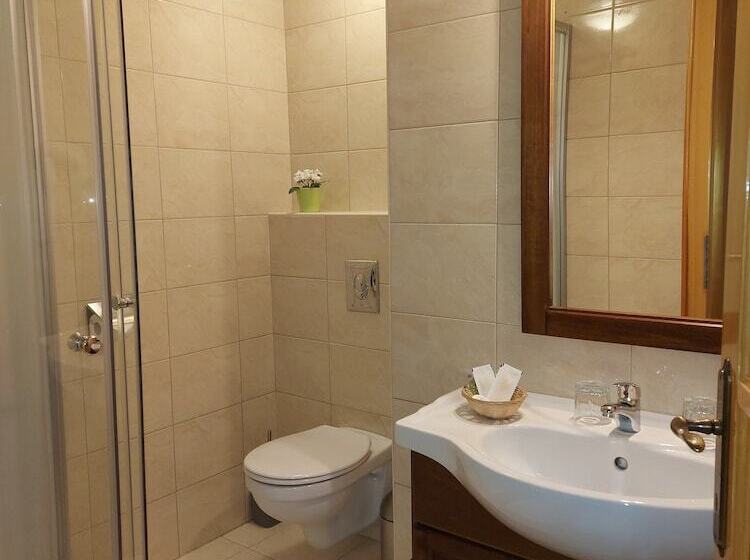 Fotos del hotel Karin:  13