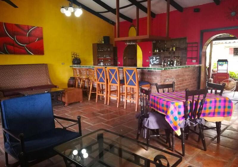 هتل La Posada De Suchitlan