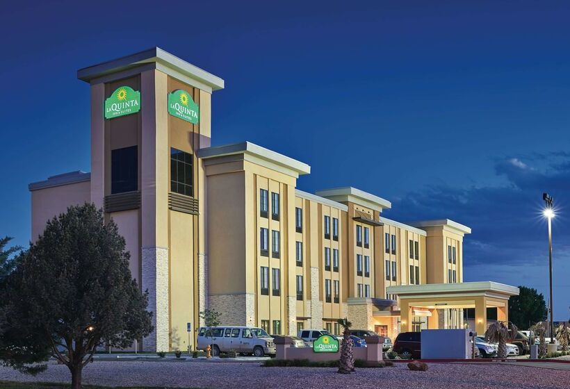 هتل La Quinta By Wyndham Carlsbad