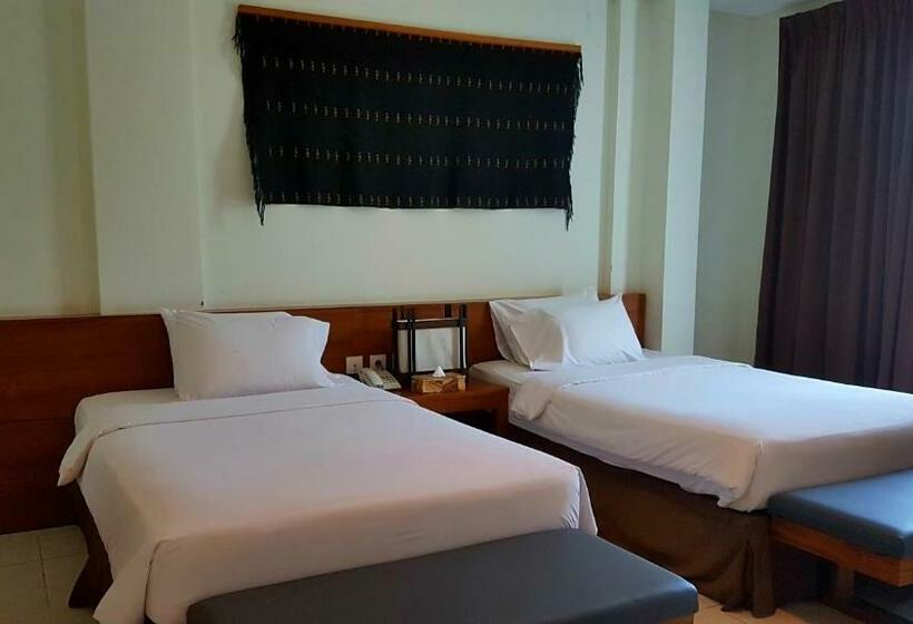 Fotos del hotel Luwansa Beach:  2