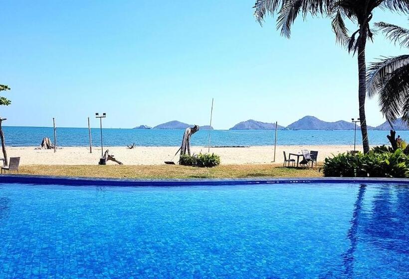 Fotos del hotel Luwansa Beach:  10